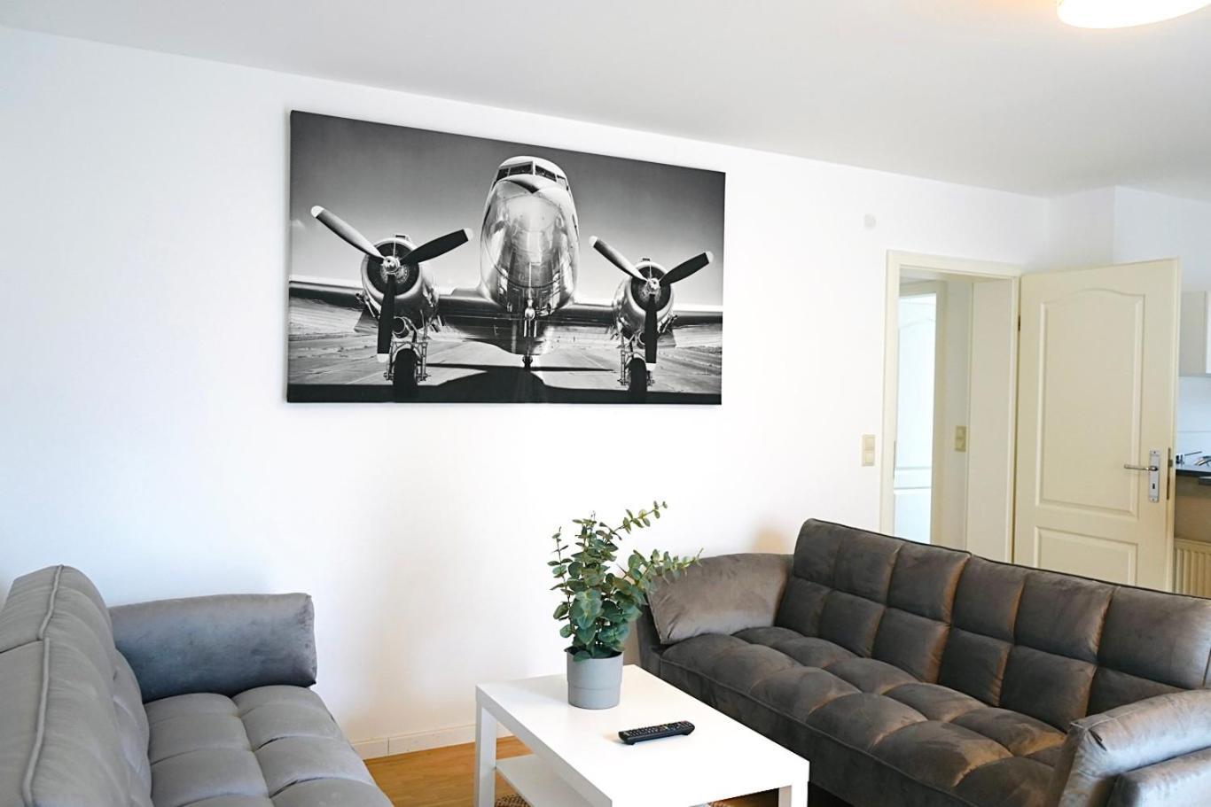 Stilvolles Apartment In Stadtnaehe-Parkplatz- 4 Personen- Balkon Wolfsburg Zewnętrze zdjęcie