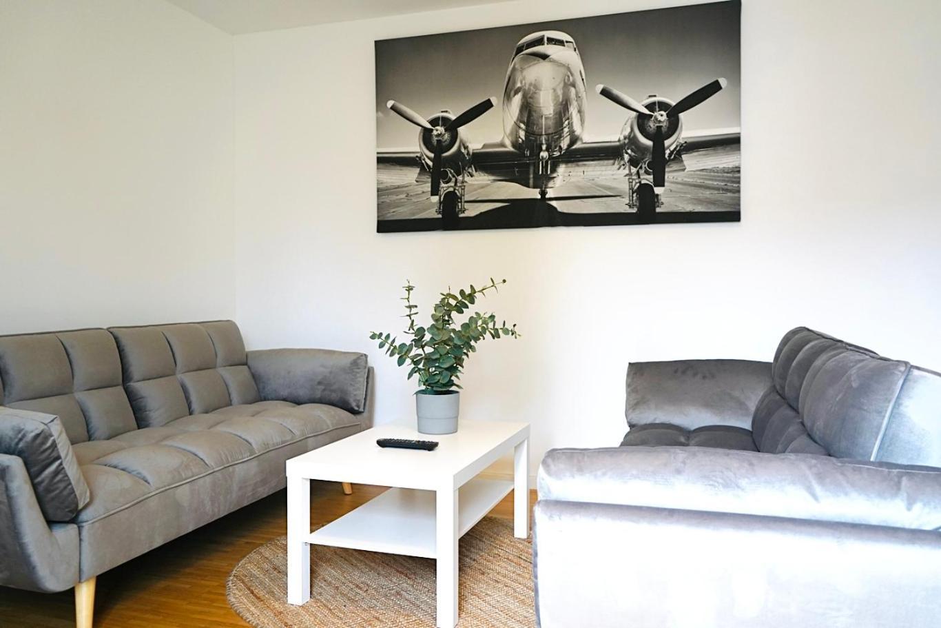 Stilvolles Apartment In Stadtnaehe-Parkplatz- 4 Personen- Balkon Wolfsburg Zewnętrze zdjęcie