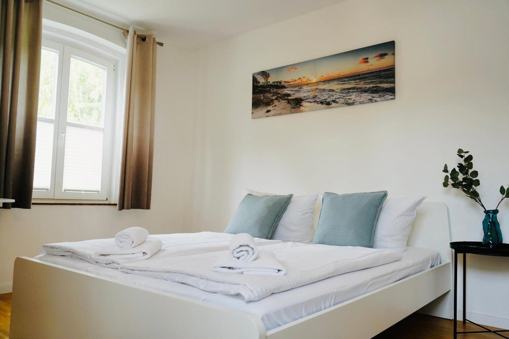 Stilvolles Apartment In Stadtnaehe-Parkplatz- 4 Personen- Balkon Wolfsburg Zewnętrze zdjęcie